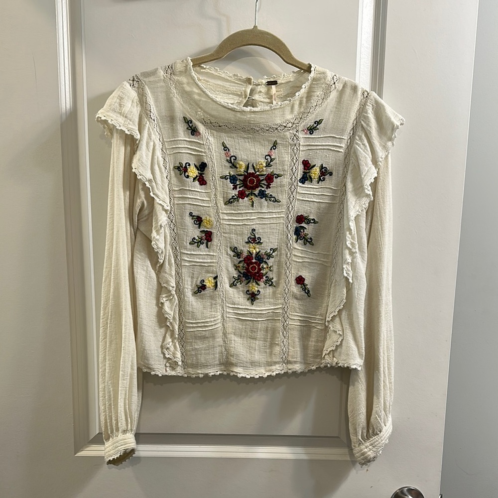 Embroidered Cream Top with Floral Design